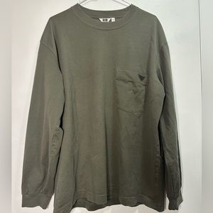 UNIQLO Crewneck LongSleeve T-Shirt